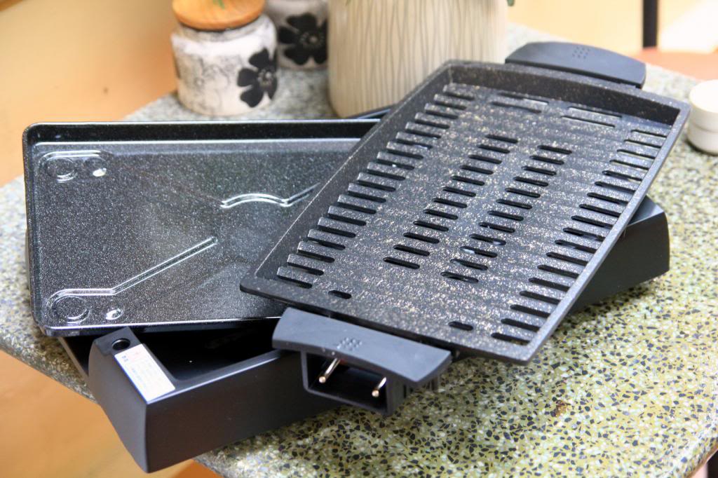 Vỉ nướng điện KitchentFlower KEP-CM101